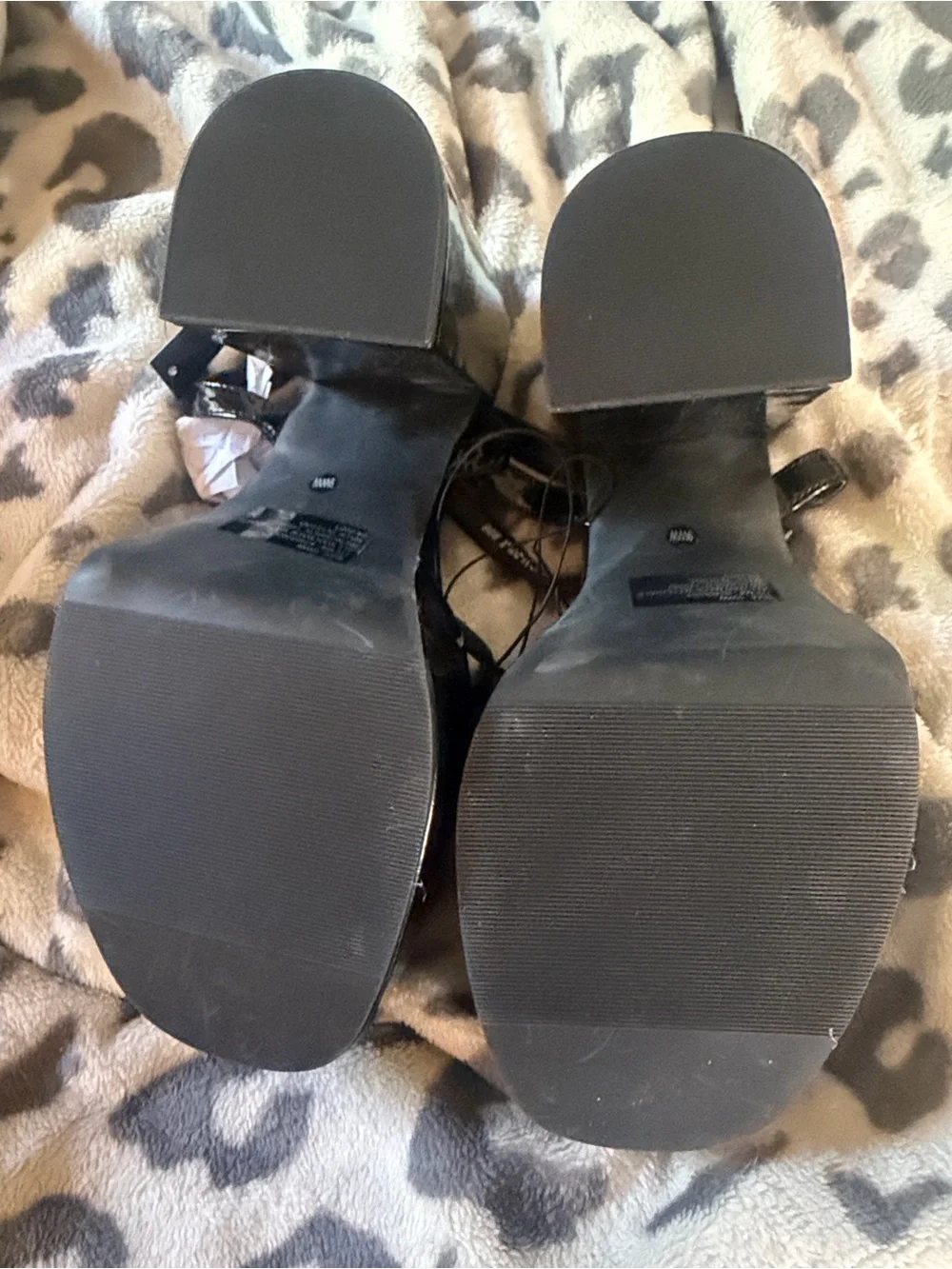 Torrid Black Patent Double Platform Caged Heels Size 9 NWT